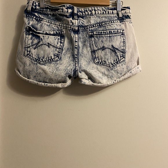 Short - Picture 3 of 5